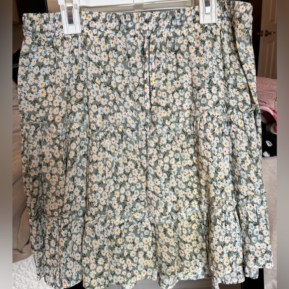 High waist ruffle skirt - Picture 2 of 2